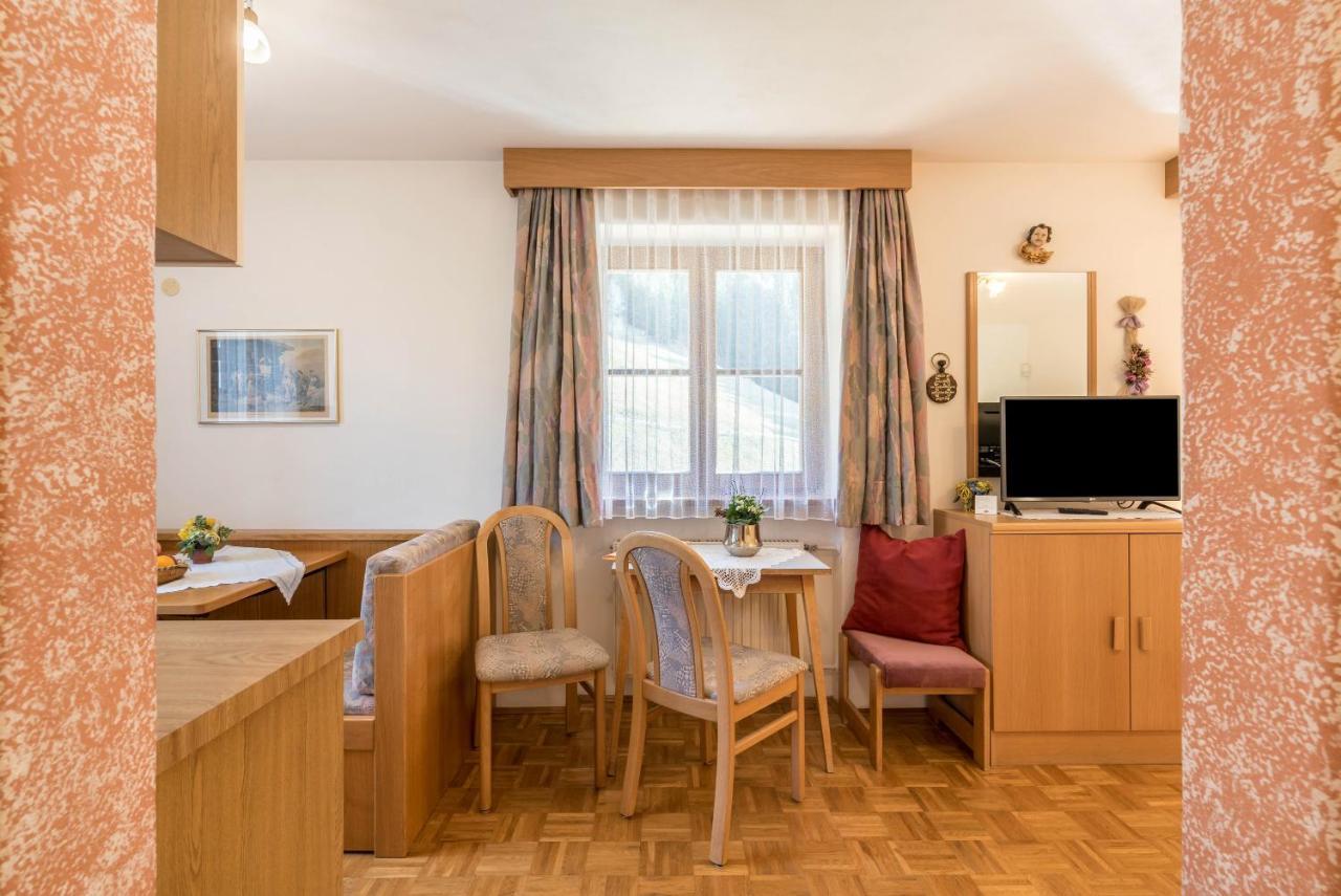 Figisterhof Lejlighed Chiusa Eksteriør billede